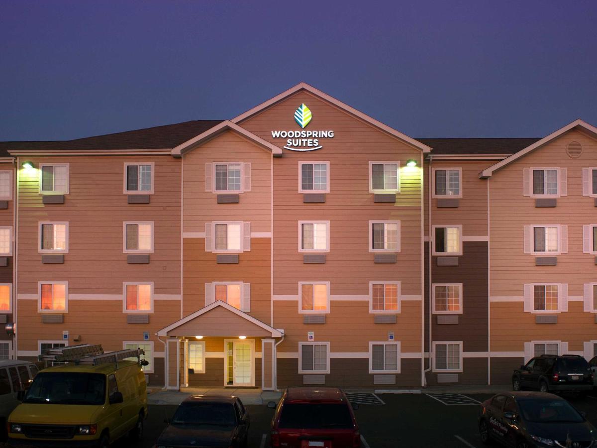 Woodspring Suites Lincoln Northeast I-80 Exteriör bild