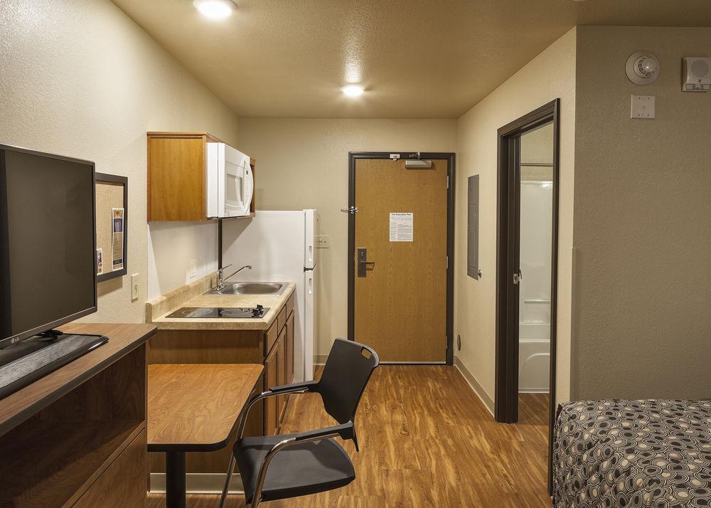 Woodspring Suites Lincoln Northeast I-80 Exteriör bild