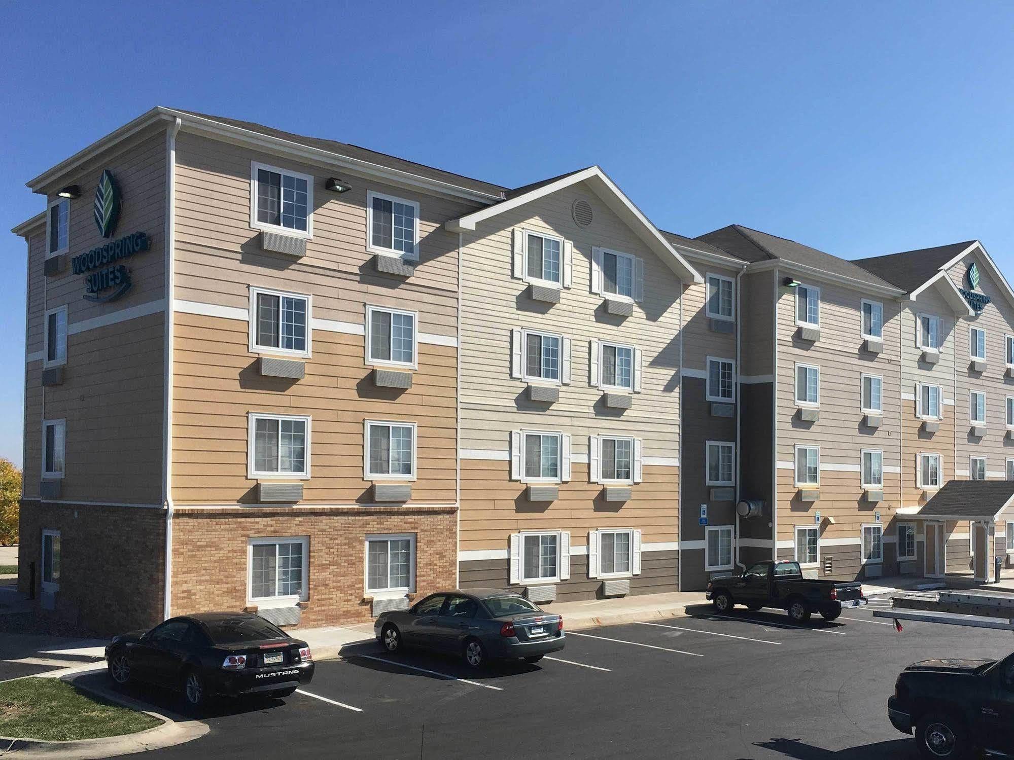 Woodspring Suites Lincoln Northeast I-80 Exteriör bild